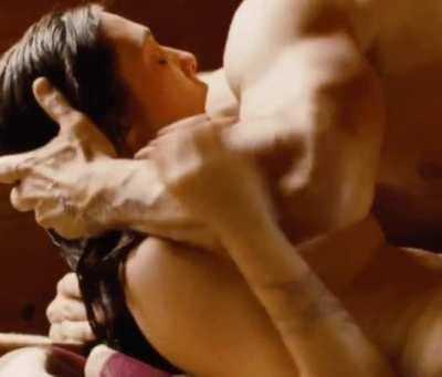 Seeing Elizabeth Olsen like that makes me so hard already