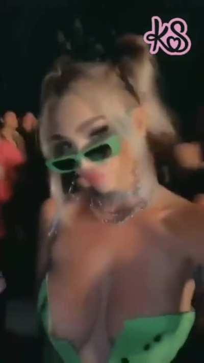 Bᴀʀʙɪᴇ ǫᴜᴇᴇɴ💥🤤🍭💣🍬💋