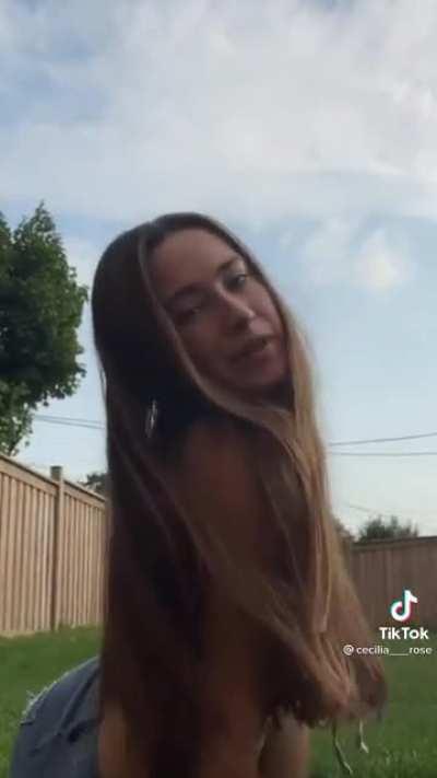 Seductive @cecilia___rose