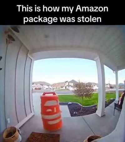 Yes officer it was a star wars droid