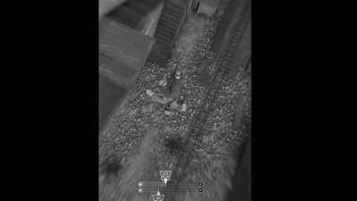 Scout dies protecting plr_highertower