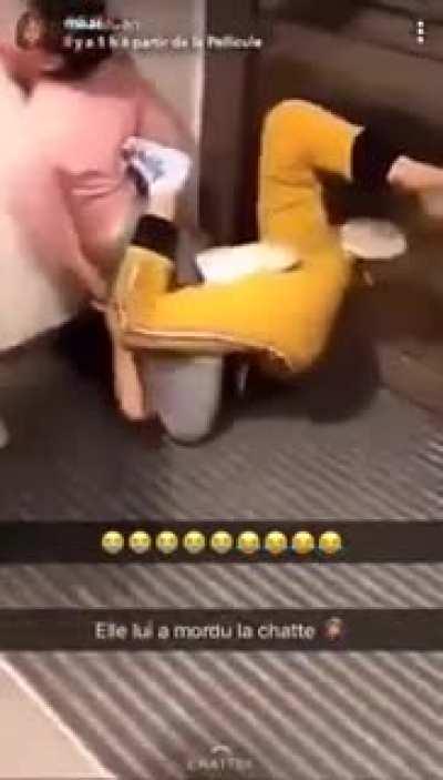 Girl get slammed to the ground, Decides to bite opponents pussy the get away