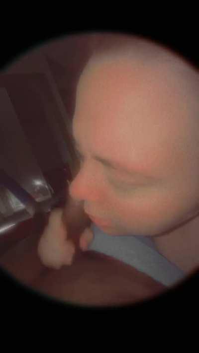 Let Daddy paint your face 😏🍆💦