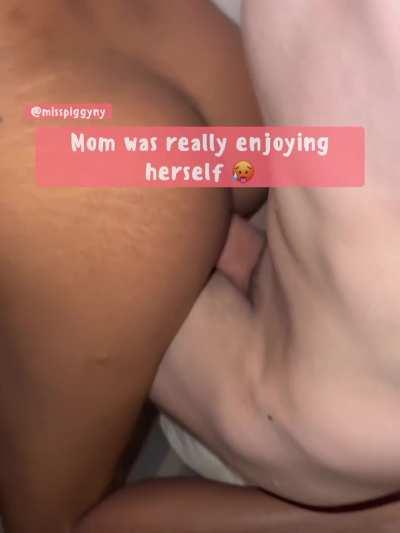 Mommy always gets what she wants 😳