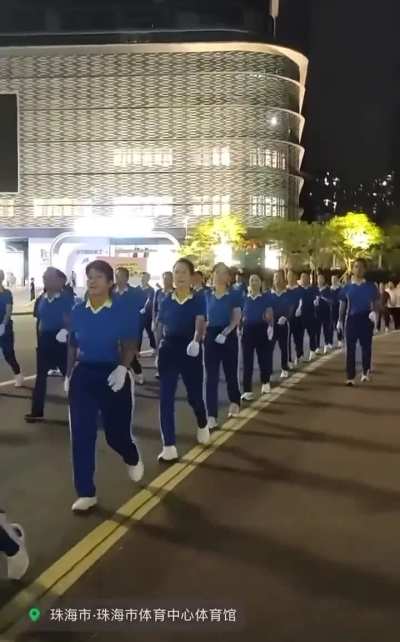 网传珠海体育中心事故前蓝队的最后一刻遗作