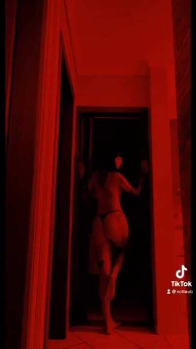 Bruna Belizário (IG: @notbrub)