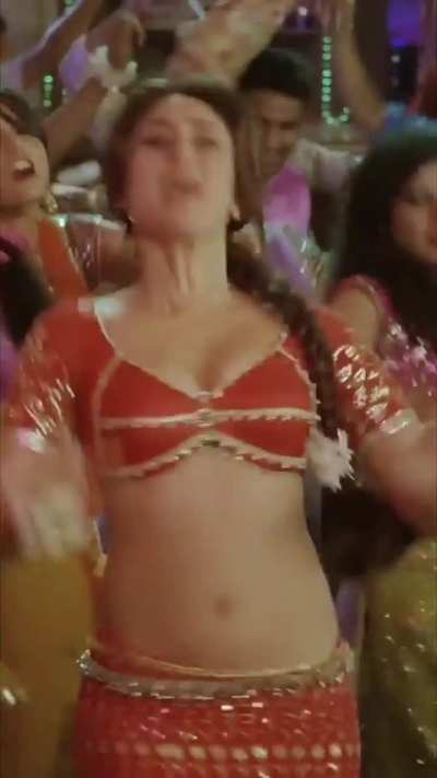 sexy Kareena Kapoor.