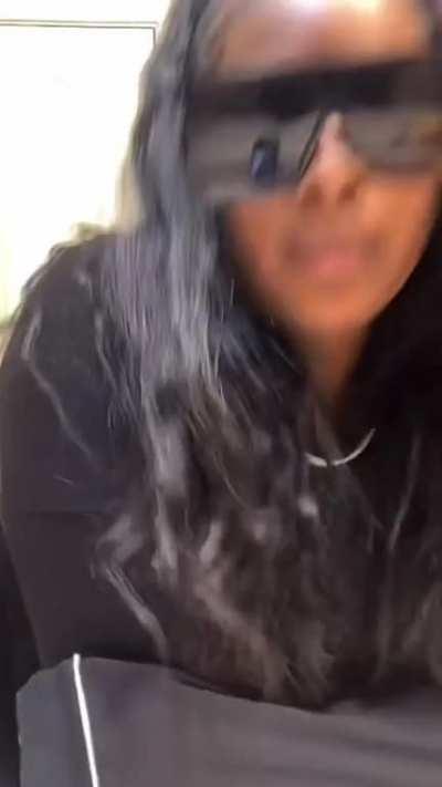 A tiktok live👂🏾👏🏾