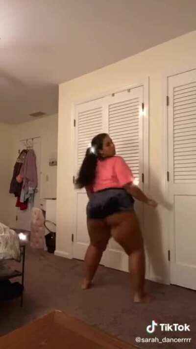 Them thighs and phattttty