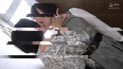 [AUKT-009] Tomoka & Yukari makeout during lunch break