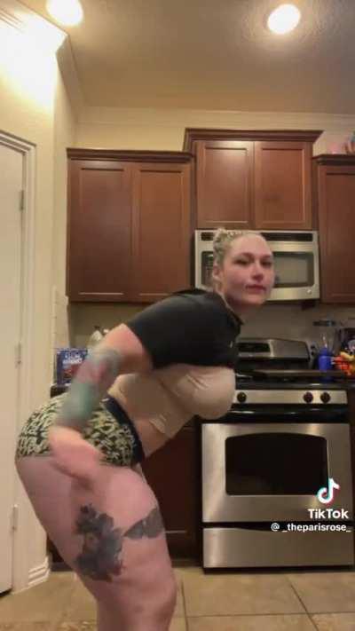 She The Superstar of This Sub 