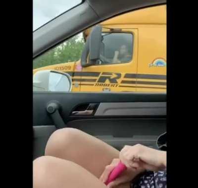 Orgasm on Highway when the Trucker Watch me Masturbate