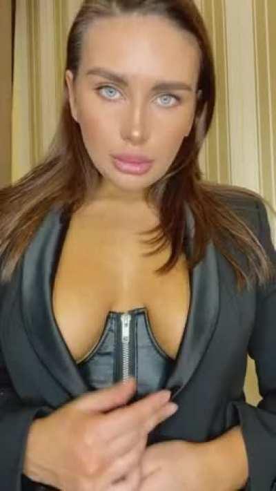 Imagine what they are like to touch or taste<3