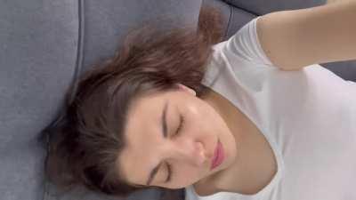 I first decided to shoot my orgasm on a selfie