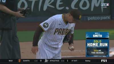 [Highlight] [Highlight] Will Smtih takes Blake Snell deep to give the Dodgers an early lead over the Padres.