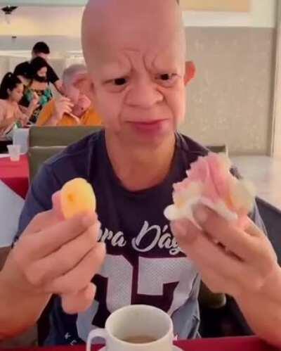 Old Nigga Baby confused on what to eat