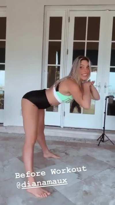 Pre workout ass shake