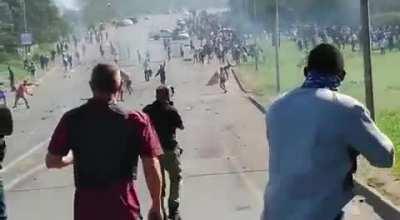 The warzone that is KZN, unbelievable footage