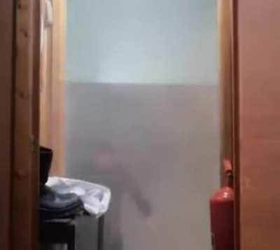 Opening the door when there is heavy wind