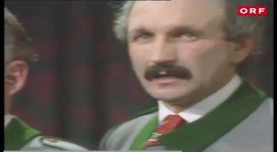 These men singing have an interesting method.