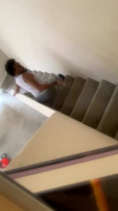 Meet me on the stairs