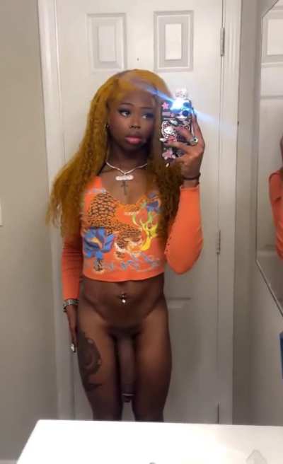 What she doing with all that 🍆!!!