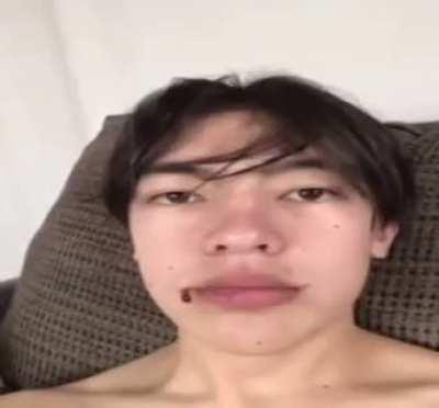 Apandah where is my foot pic I wanna eat your toes like this