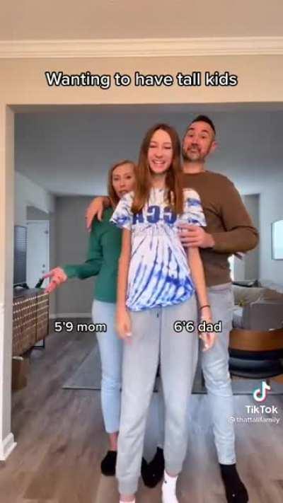 A tall happy family ❤️