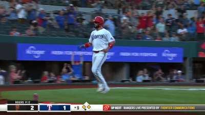 [Highlight] Adolis Garcia ties the game in the bottom of the 9th.