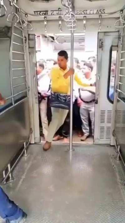 This Slo-Mo Video of Mumbai Local is Amazing!