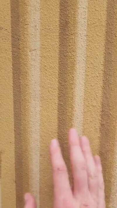 The same shit in China: ☹️☹️ but when Italy, Europe: 😃😃👍🏽👍🏽👍🏽