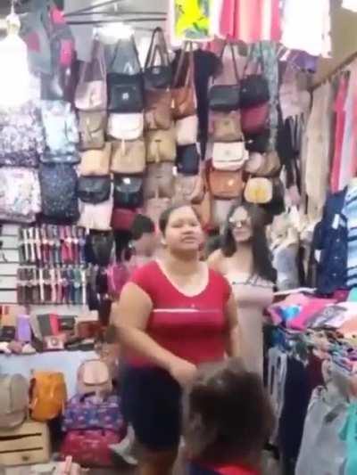 Oye, hay niños!! 😡😡