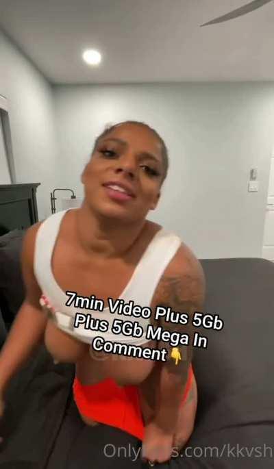 She’s trying to have a Sextape 😍👇