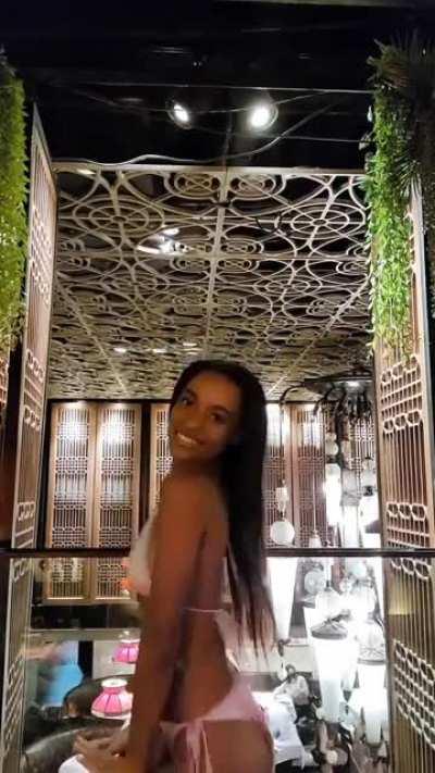 Lonnie Alex (@lonnie_alex_)