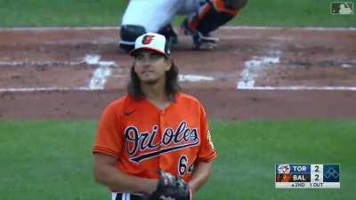 [Highlight] Lourdes Gurriel Jr. keeps his hot streak going with a 2-run homer to tie the game