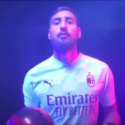 Our media team is doing a helluva good job. All aboard the hype train, Serie A is back babyyy!