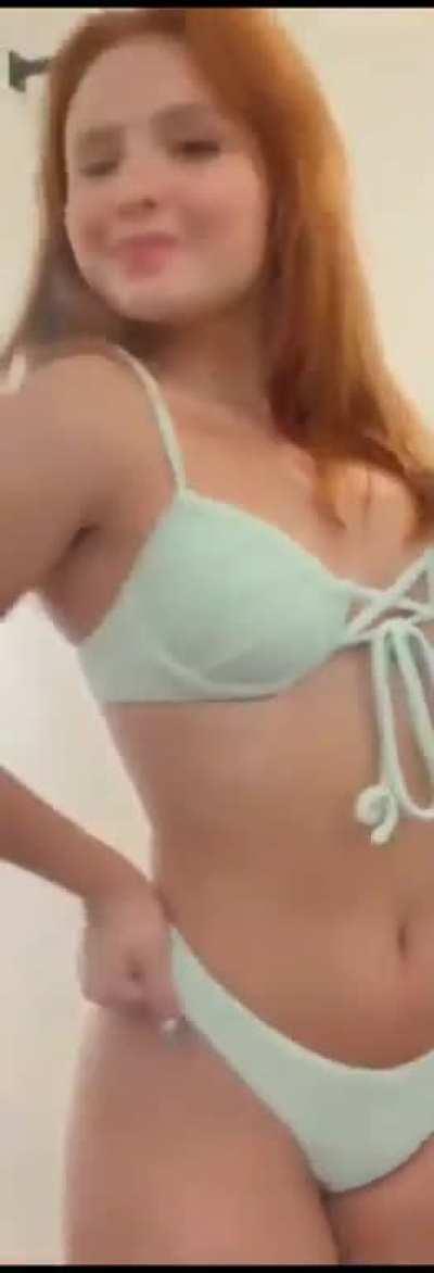 Procurando esse video completo, alguem tem ?