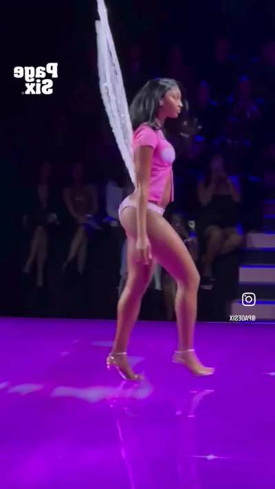 Angel reese pink panties