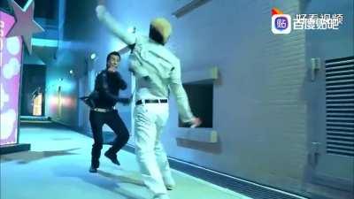 几个叶问可以打得过1个冷锋？