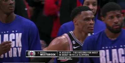 [Highlight] Paul George asks if he should finish the Kings off but Ty Lue says NAH!