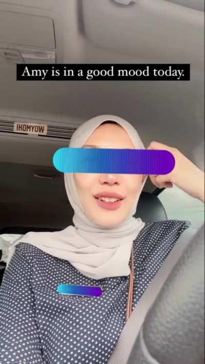 Another day, another seatbelt effect. I love seeing seatbelt effects on nice, sweet looking Malay ladies.