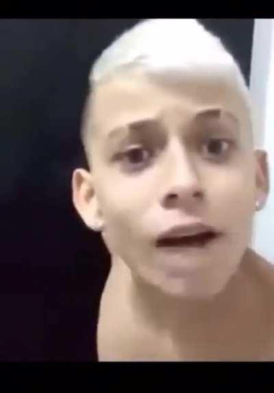 MC Pedrinho n devia ter crescido...