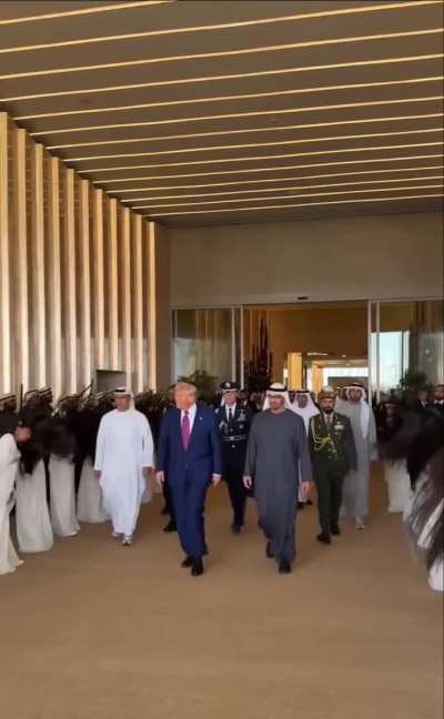 Some sort of hair shaking ritual for Trump