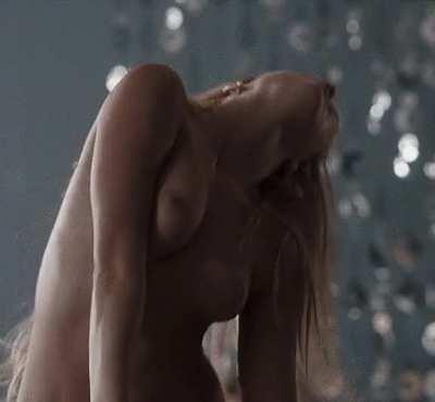 Amber Heard topless