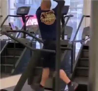 Chad out here working out however he damn pleases