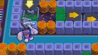 players saying my randoms are bad...meanwhile my random says hold my beer