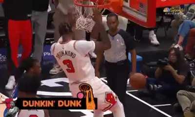 [Highlight] Andre Drummond with a two handed poster on Chet