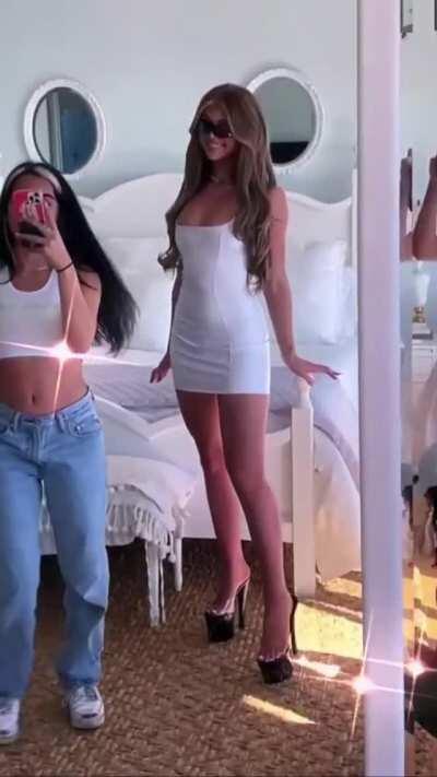 1 of her sexiest outfits imo