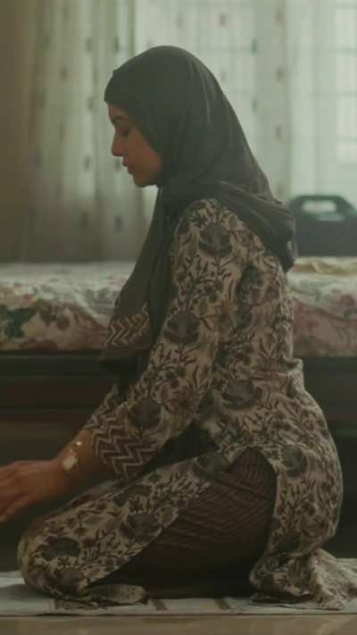 Hot PT Teacher from Maharaja movie