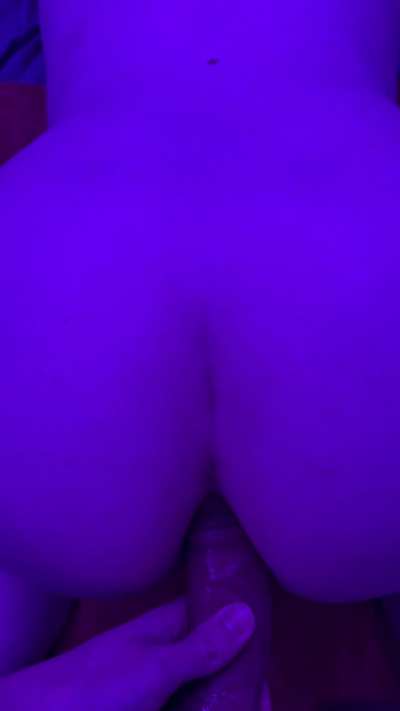 Who wants to fuck my tight little ass next 😩